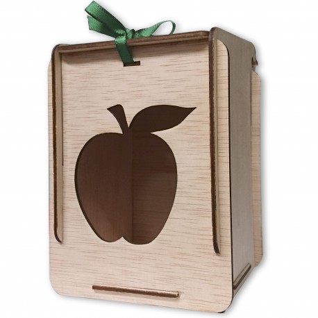 caja de madera con manzana