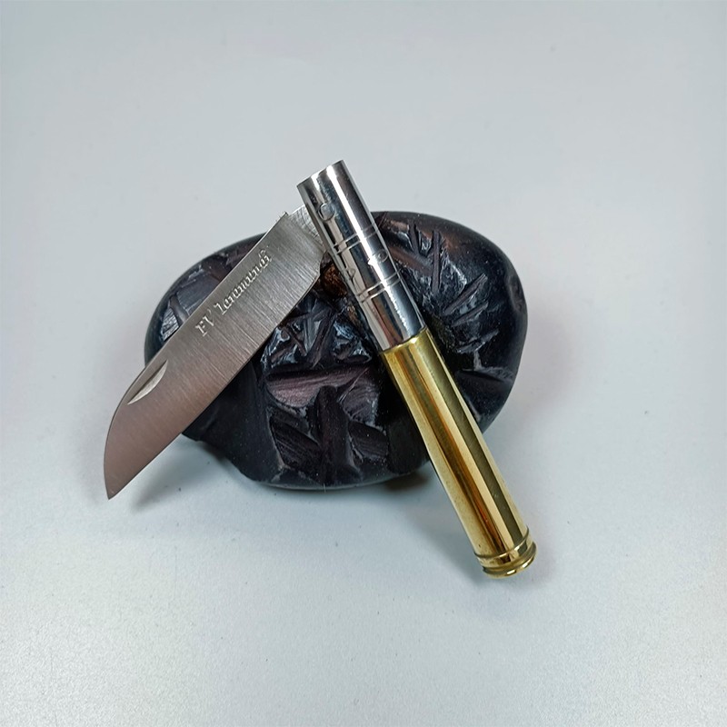 Navaja FV Taramundi con Mango de Laton